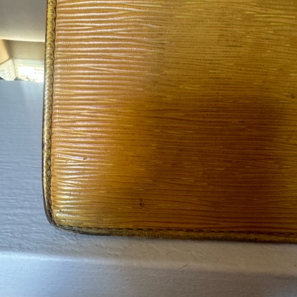 AUTHENTIC LOUIS VUITTON- SAC D'ÉPAULE LEATHER HANDBAG - Picture 3 of 14